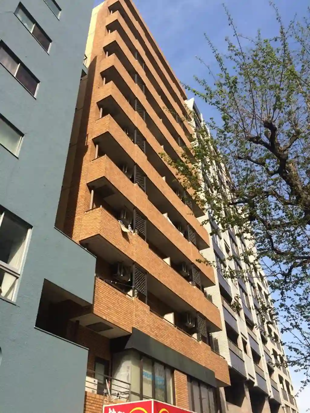 ニューライフ新宿参番館 外観
